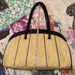 Ellen Tracy straw shoulder bag EUC